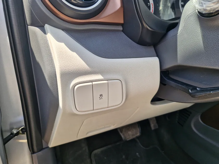 هيونداي Grand i10 فلييت 2024 