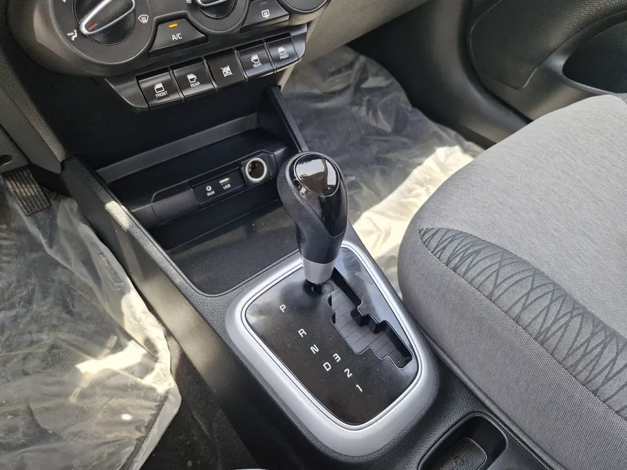 2024 Kia Pegas LX 