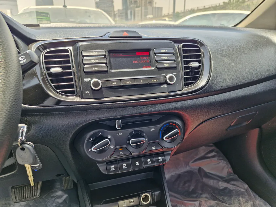 2024 Kia Pegas LX 