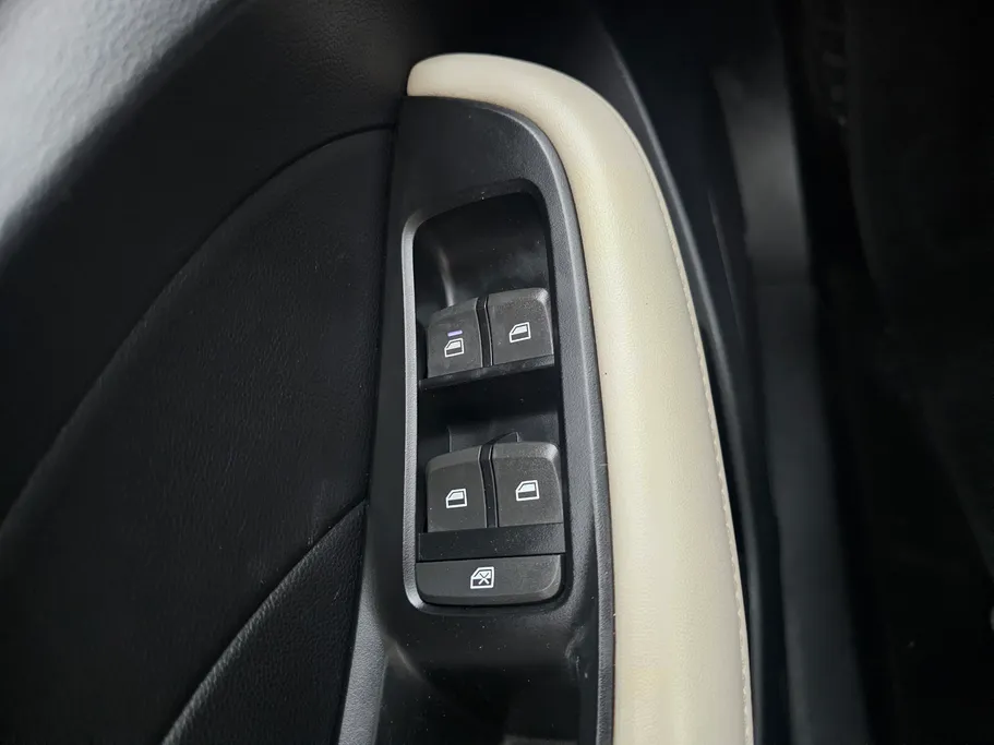 2022 MG 5 COM 