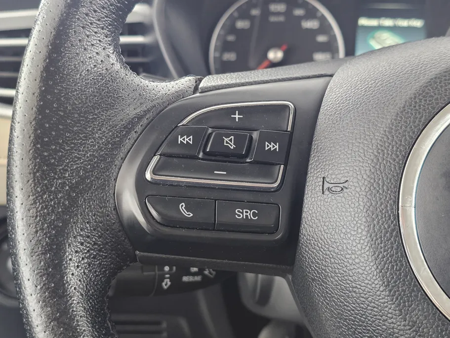 2022 MG 5 COM 