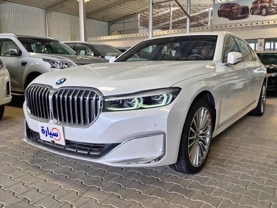 بي ام دبليو الفئة السابعة 730Li 2022 