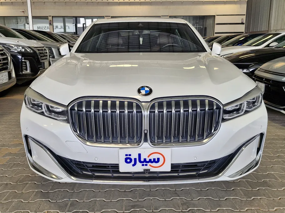 بي ام دبليو الفئة السابعة 730Li 2022 