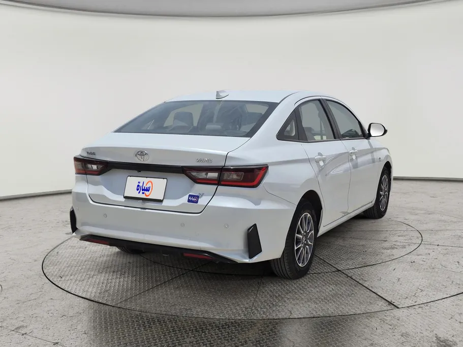 2023 Toyota Yaris  Y 