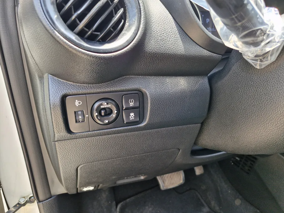 2023 Kia Pegas LX 