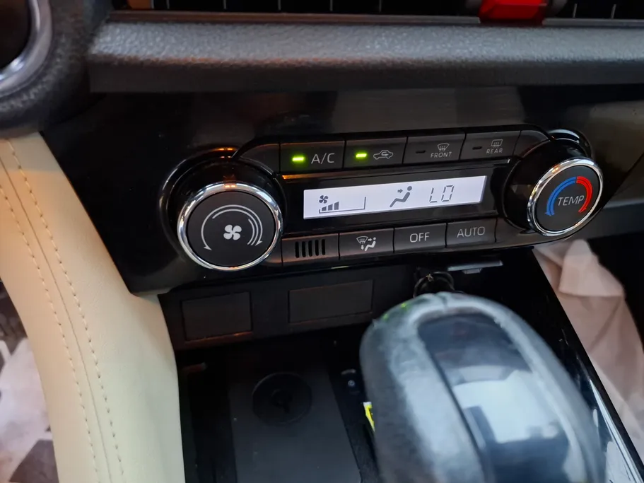 2023 Toyota Yaris  YX 