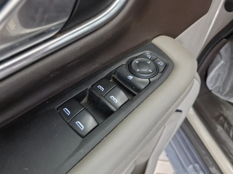 2021 GMC Yukon SLE 