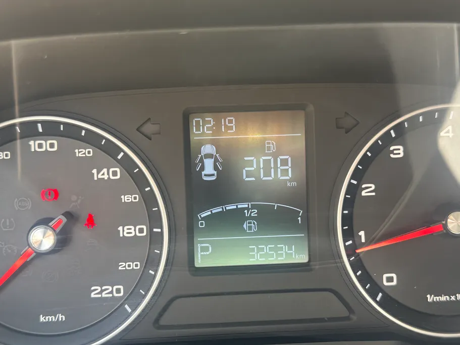 ام جي 5 STD 2023 