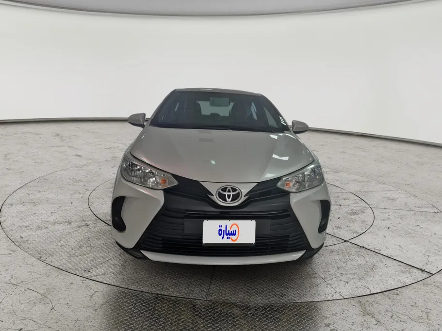 2022 Toyota Yaris  Y 