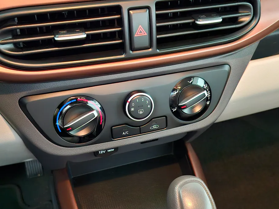 2023 Hyundai Grand i10 Smart 