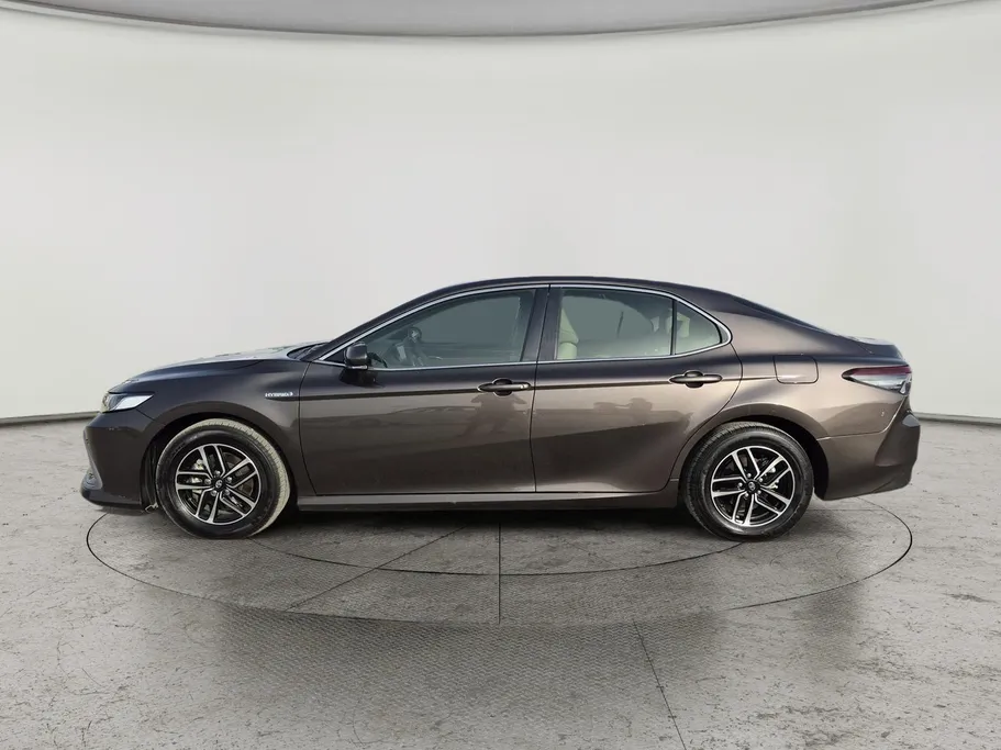 2023 Toyota Camry  LE HEV 