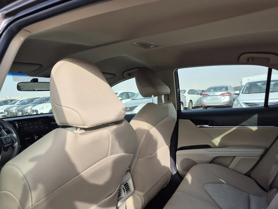 2023 Toyota Camry  LE HEV 