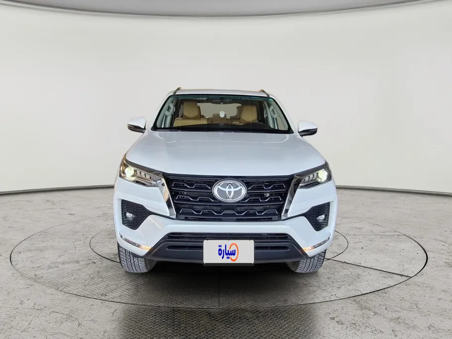 2023 Toyota Fortuner VX 