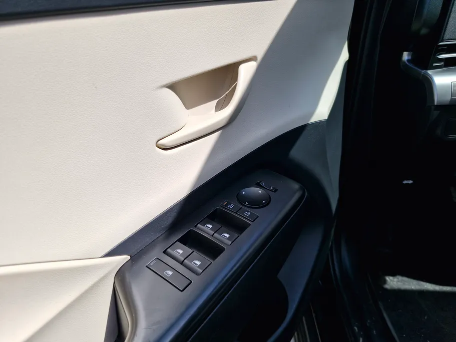 2024 Hyundai Kona SMART 