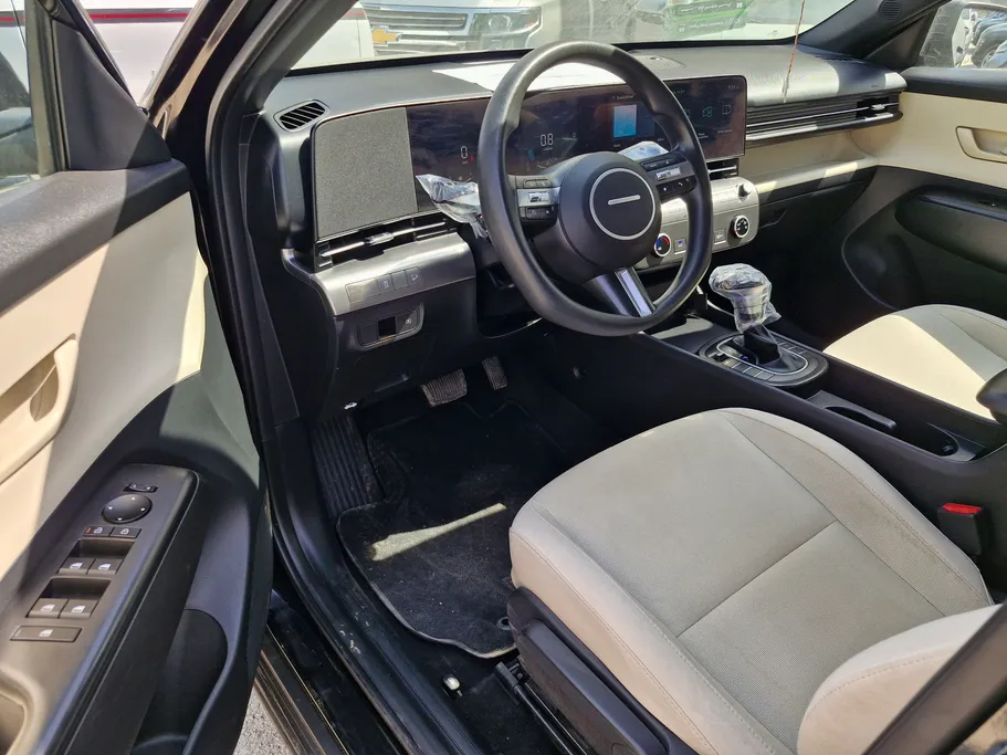 2024 Hyundai Kona SMART 