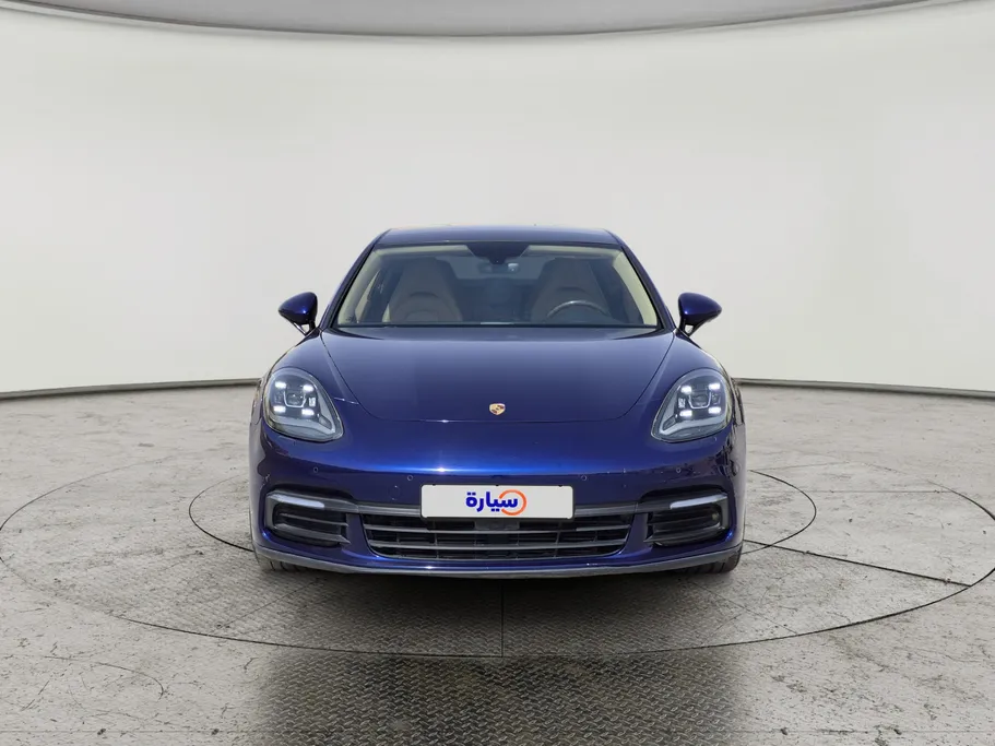 2020 Porsche Panamera  