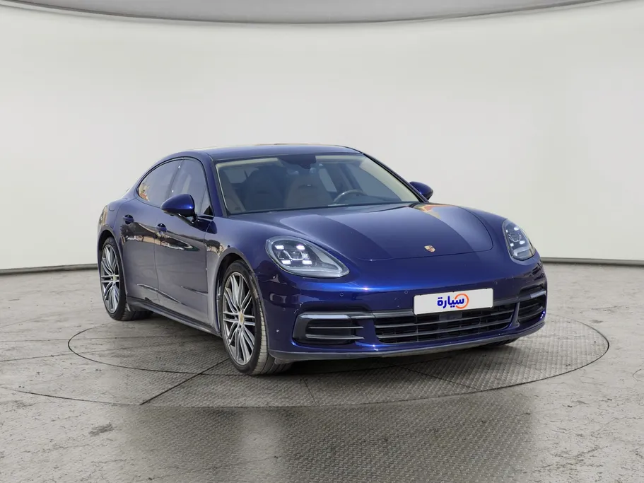 2020 Porsche Panamera  