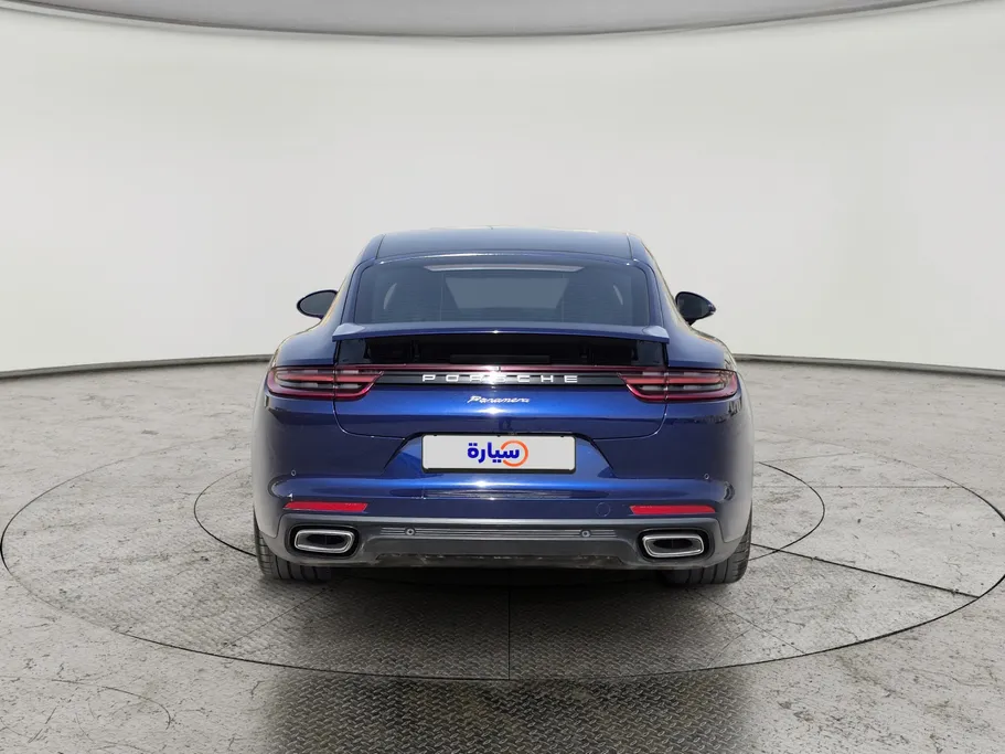 2020 Porsche Panamera  