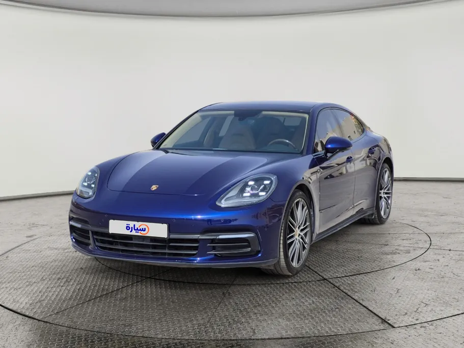 2020 Porsche Panamera  