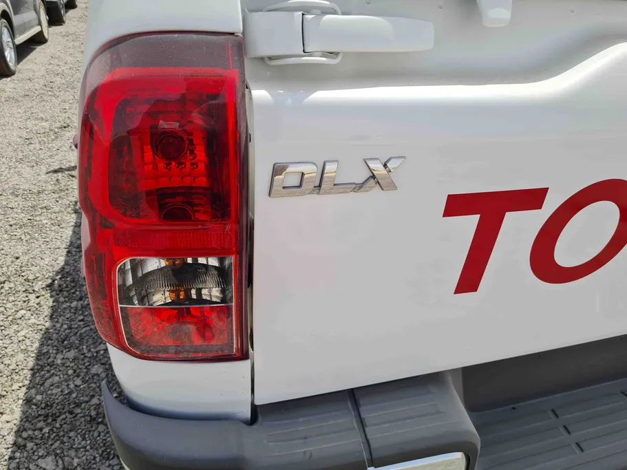 تويوتا هايلكس DLX 2025 