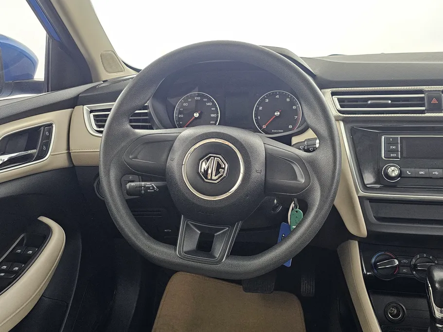 2021 MG 5 STD 