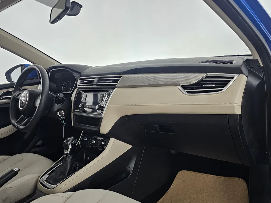 2021 MG 5 STD 