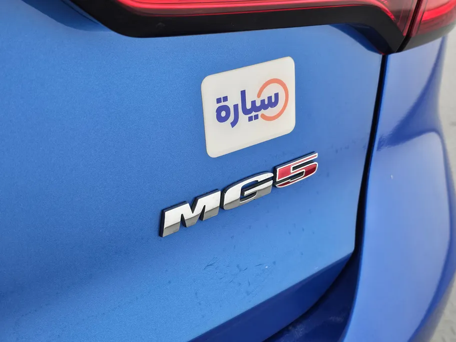 2021 MG 5 STD 
