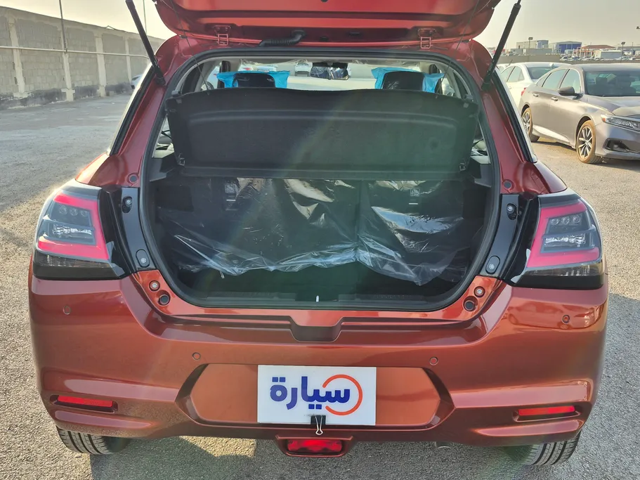 سوزوكي سويفت GL Plus 2025 