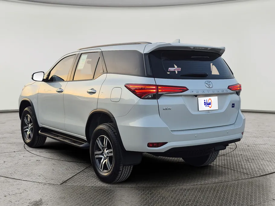 2024 Toyota Fortuner GX2 4x4 