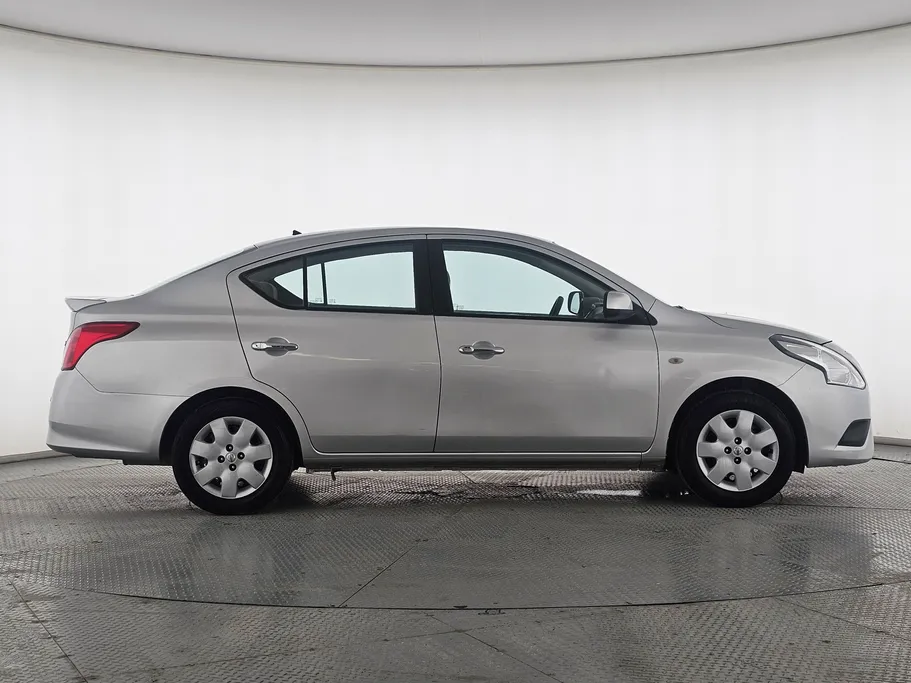 2022 Nissan Sunny Classic 