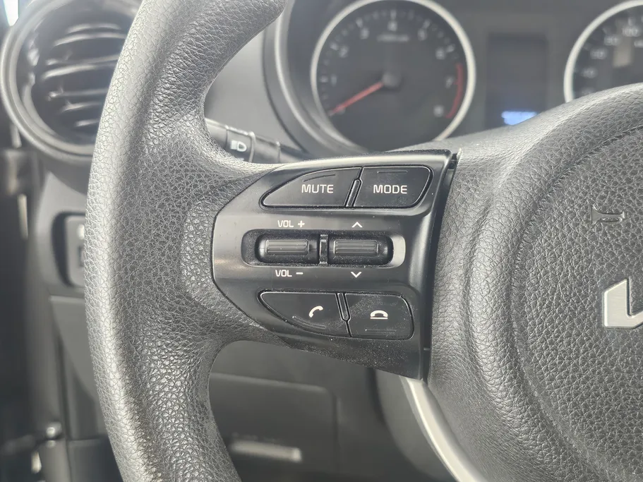 2023 Kia Pegas LX 