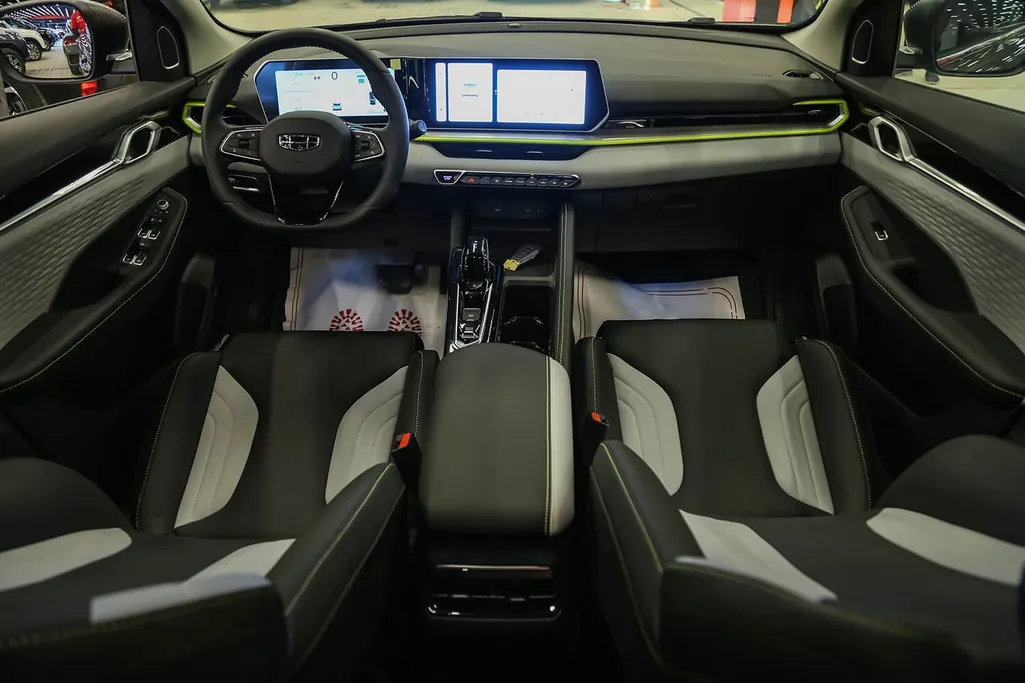 2025 Geely Coolray جي كي 