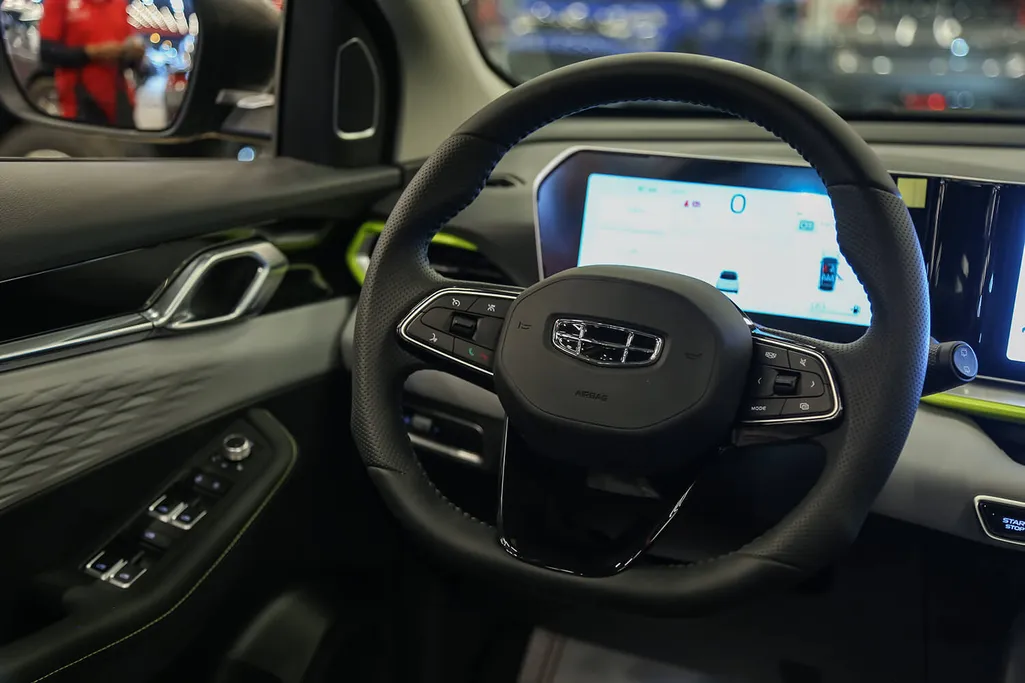 2025 Geely Coolray جي كي 