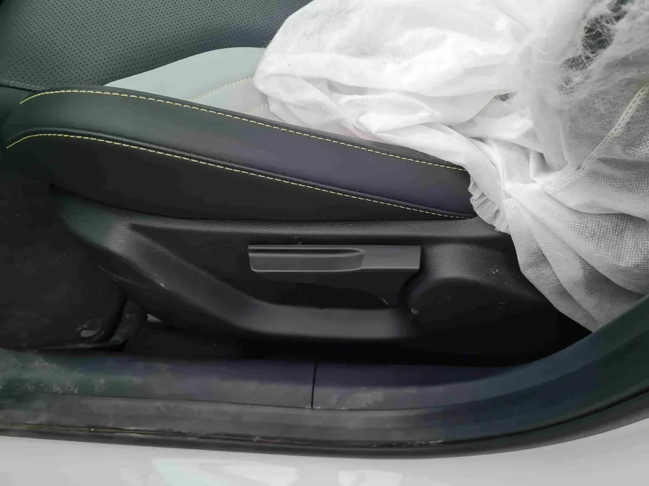 2025 Geely Coolray جي كي 