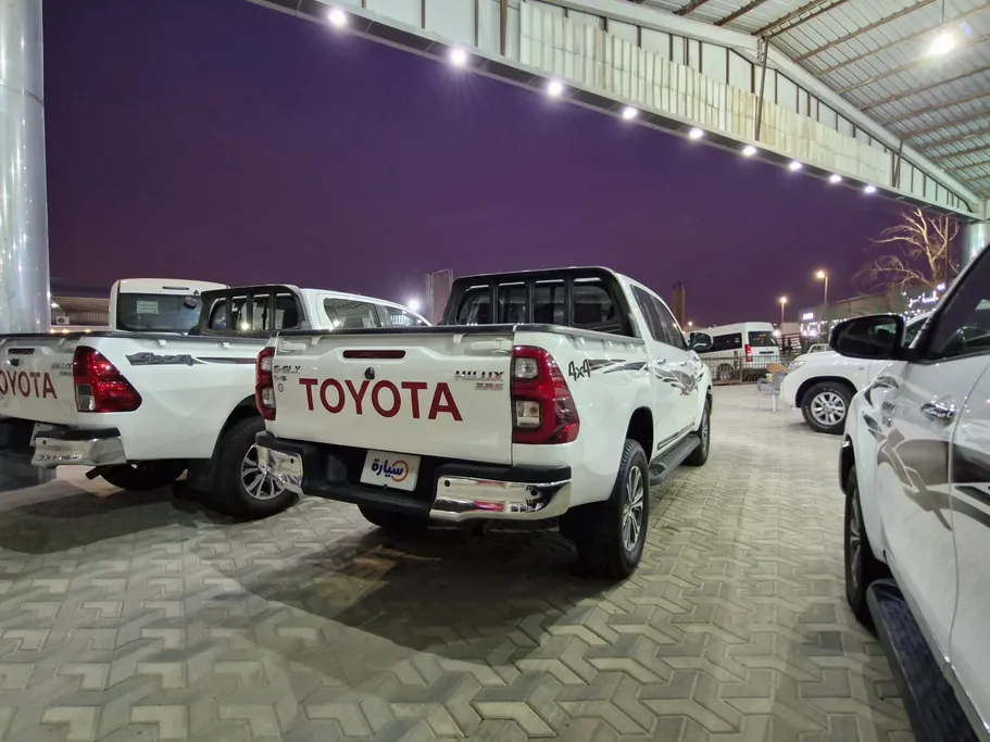 2022 Toyota Hilux SGLX 4X4 AT DSL 