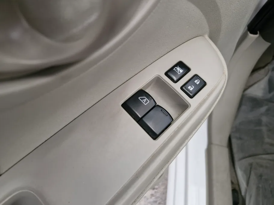 2022 Nissan Sunny SV 