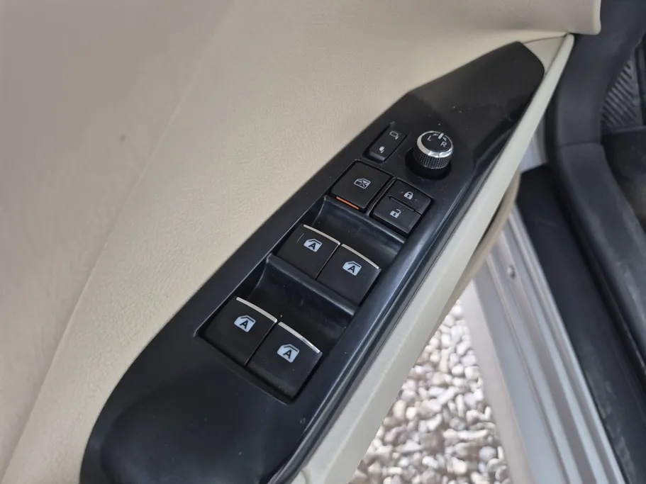 2020 Toyota Camry  Limited 