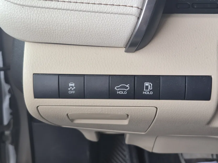 2020 Toyota Camry  Limited 