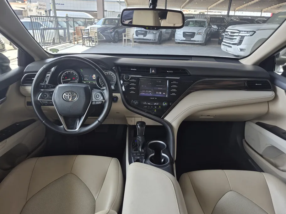 2020 Toyota Camry  Limited 