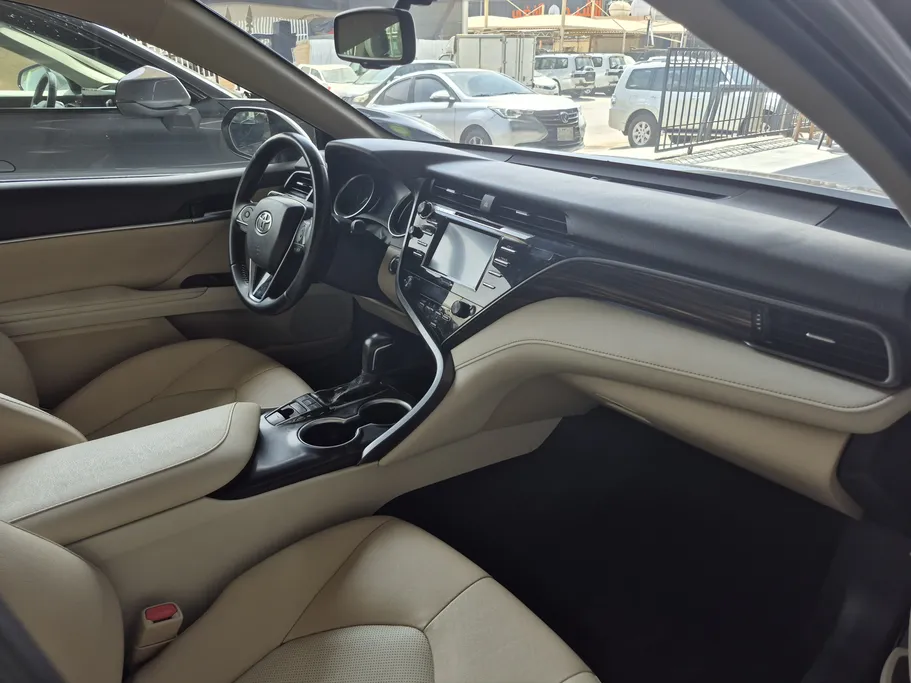 2020 Toyota Camry  Limited 