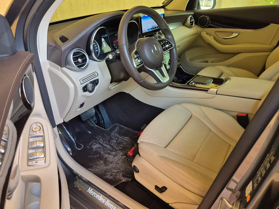 2020 Mercedes GLC 200 