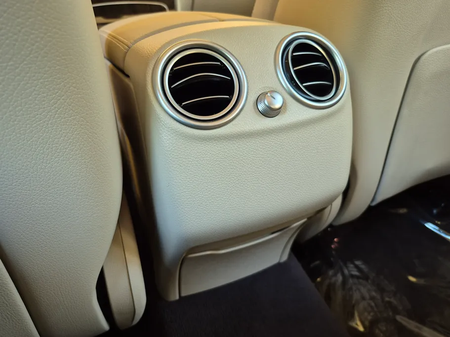 2020 Mercedes GLC 200 
