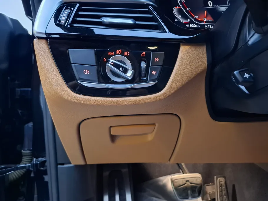 بي ام دبليو الفئة السادسة 630i A GT 2021 