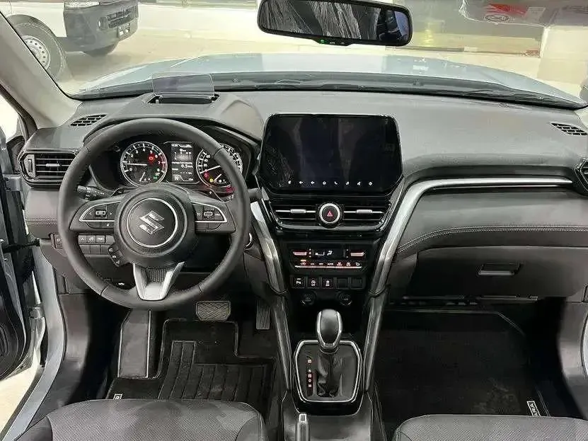 سوزوكي جراند فيتارا GLX 2025 
