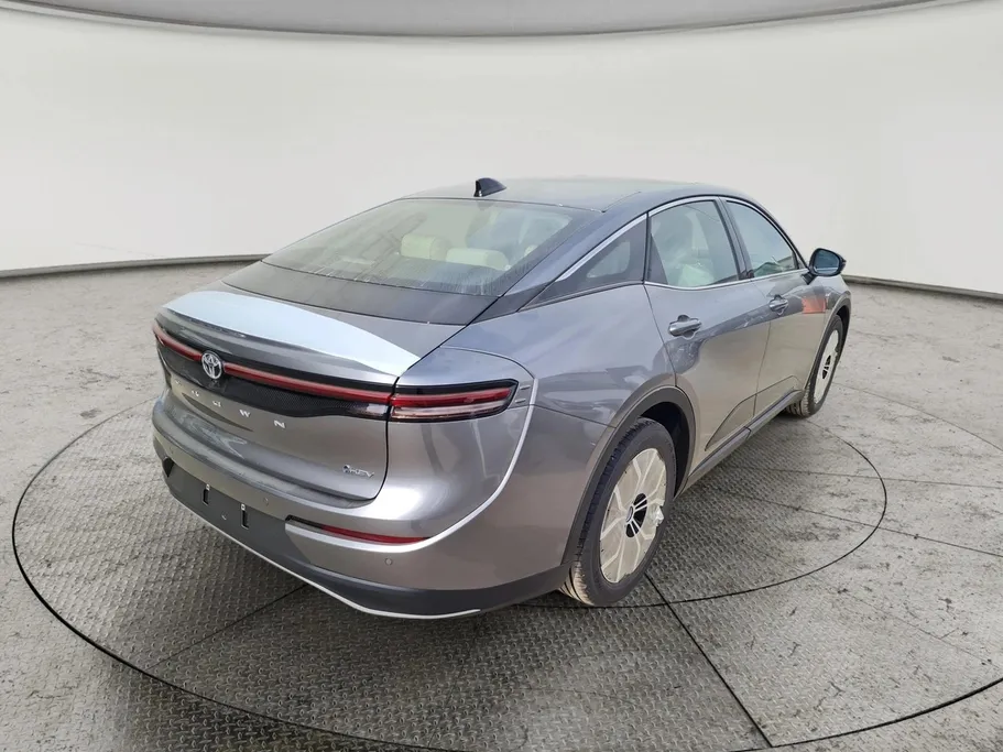 2026 Toyota Crown Premium 