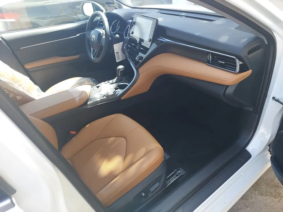 2024 Toyota Camry  GRANDE HEV 