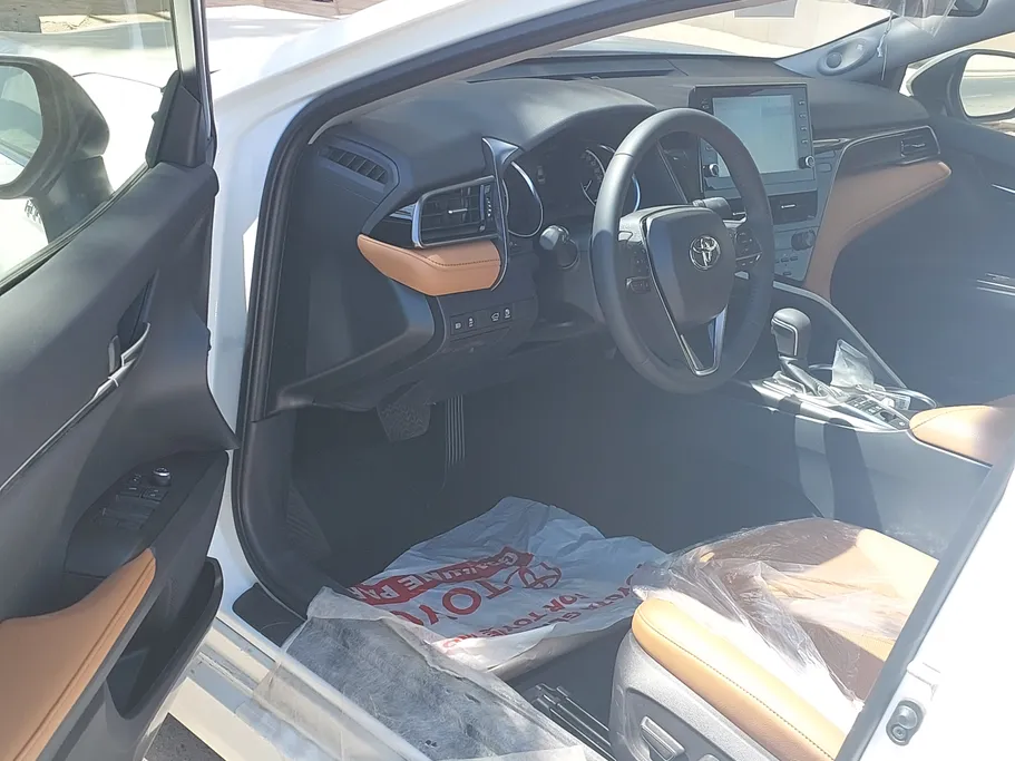 2024 Toyota Camry  GRANDE HEV 
