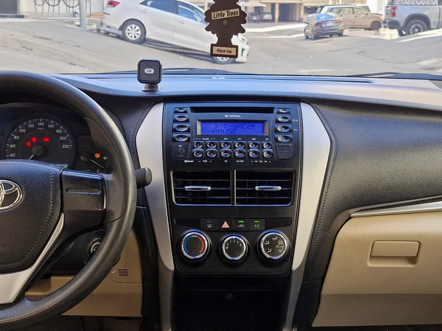 2019 Toyota Yaris  Y 
