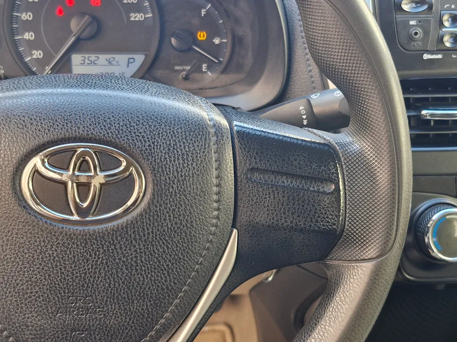 2019 Toyota Yaris  Y 