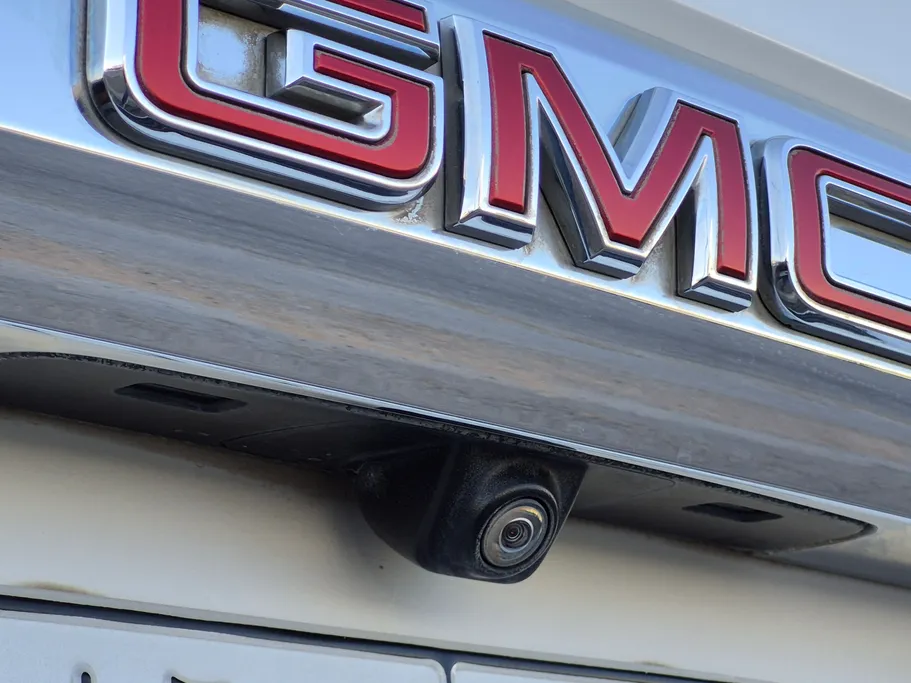 2021 GMC Yukon SLE 